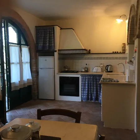 مزرعة للإقامة Agriturismo Erta *